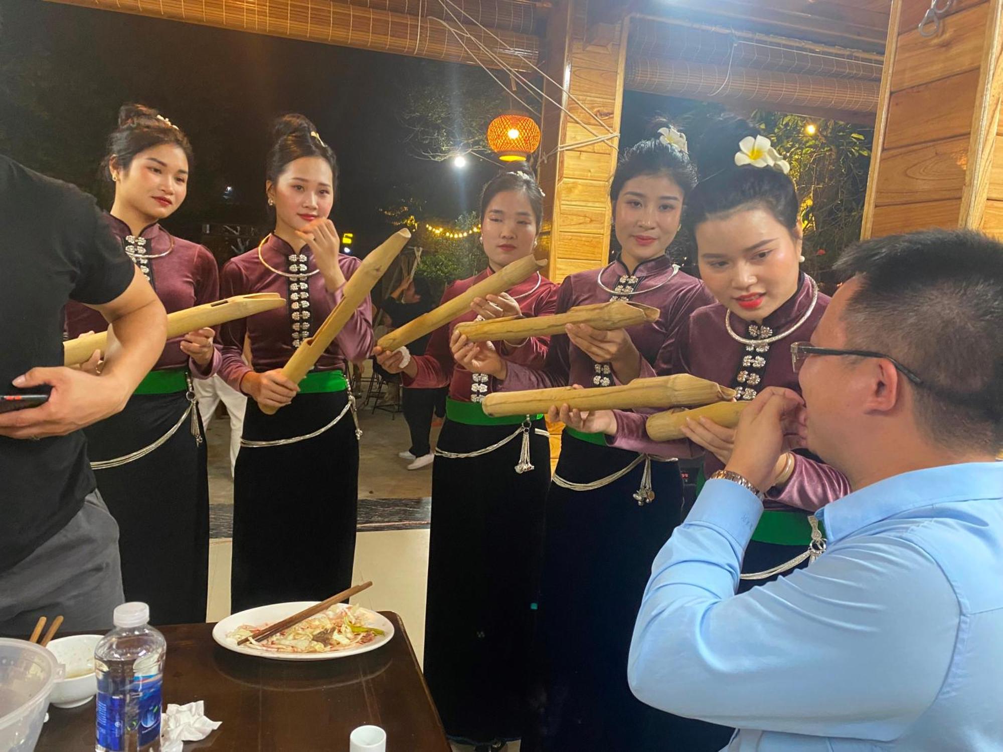 Yen Bai Nam Thia Homestay מראה חיצוני תמונה